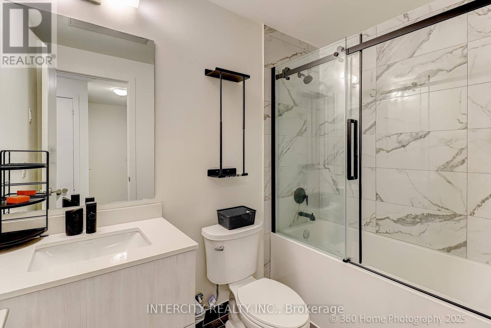 1504 - 11 David Eyer Road, Richmond Hill, Ontario  L4S 1M4 - Photo 18 - N12777446