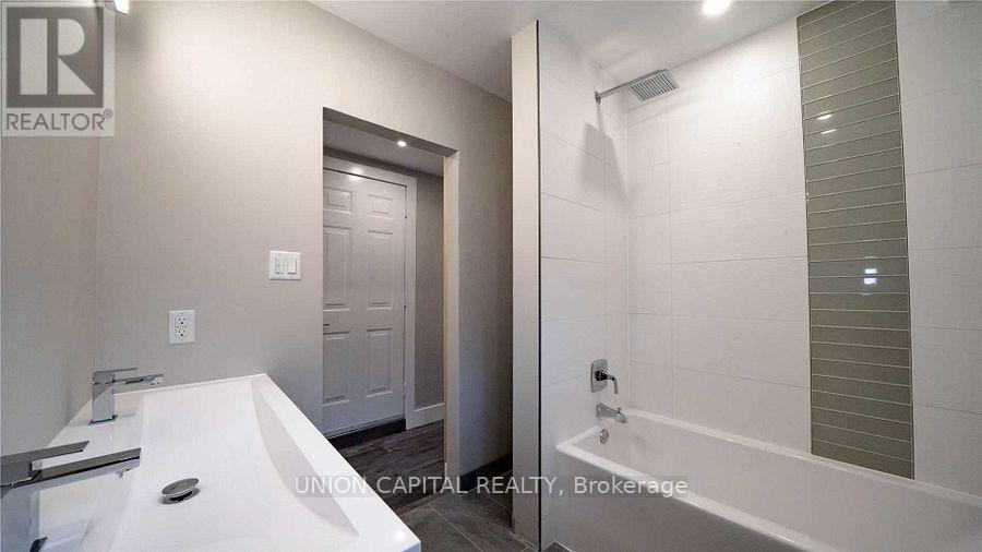 Basement - 37 Roughley Street, Bradford West Gwillimbury (Bradford), Ontario  L3Z 3B3 - Photo 5 - N12777450