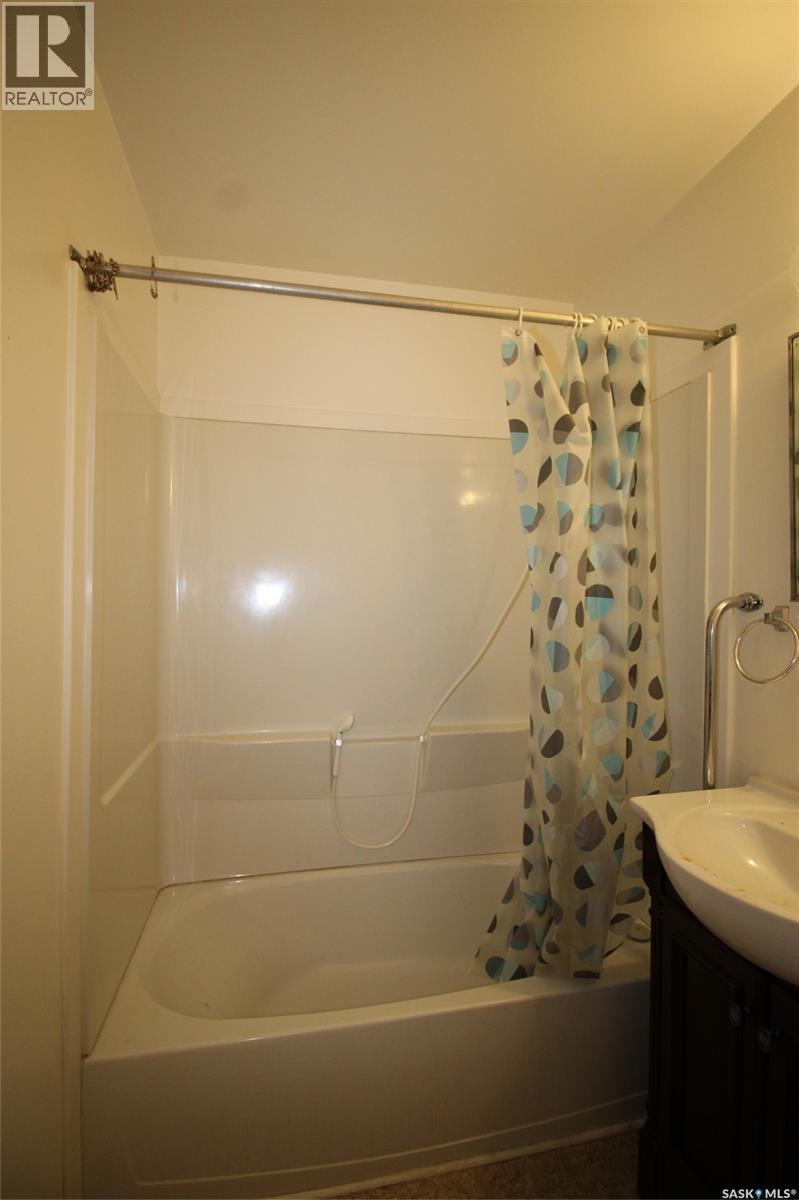 101-107 2nd Avenue W, Climax, Saskatchewan  S0N 0N0 - Photo 15 - SK028290