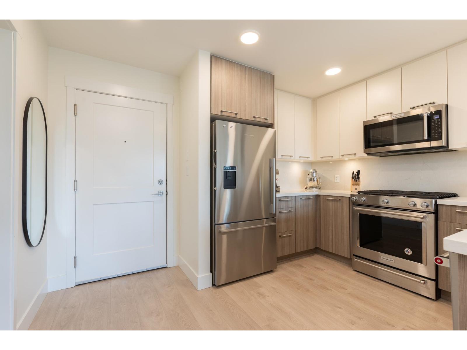 309 14022 North Bluff Road, White Rock, British Columbia  V4B 3C3 - Photo 4 - R3088192