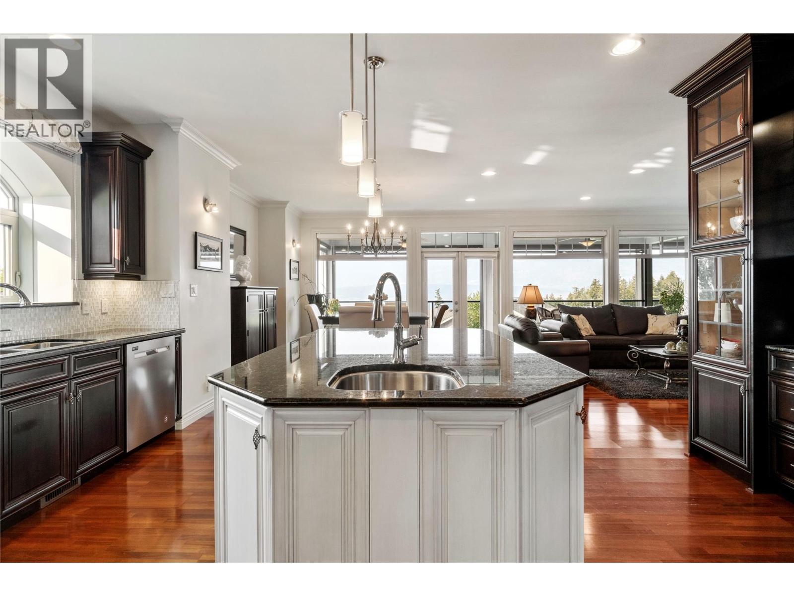 2990 20 Street Ne Unit# 33, Salmon Arm, British Columbia  V1E 3M4 - Photo 32 - 10375253