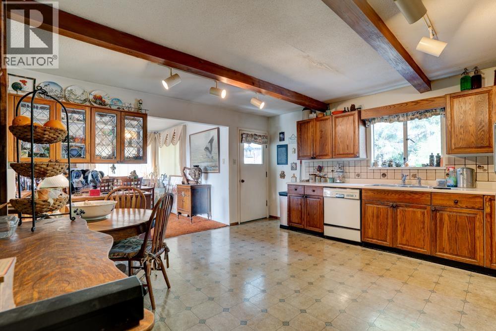 1827 Harbour Street, Port Coquitlam, British Columbia  V3C 1A4 - Photo 11 - R3088259