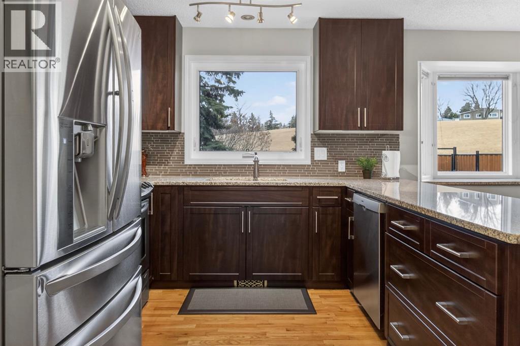 68 Bermondsey Rise Nw, Calgary, Alberta  T3K 1T9 - Photo 8 - A2283537