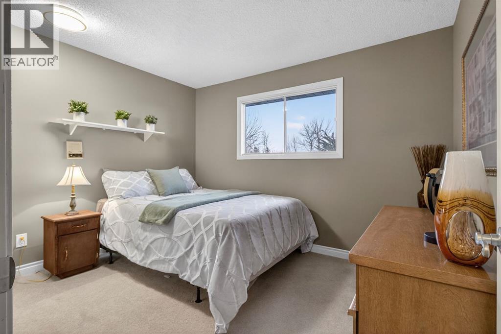 68 Bermondsey Rise Nw, Calgary, Alberta  T3K 1T9 - Photo 24 - A2283537