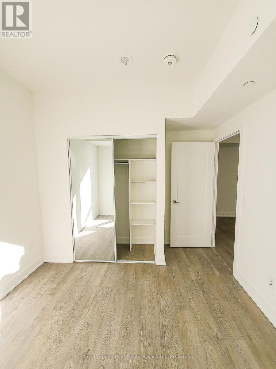 1926 - 9 Mabelle Avenue, Toronto, Ontario  M9A 0E1 - Photo 5 - W12777316