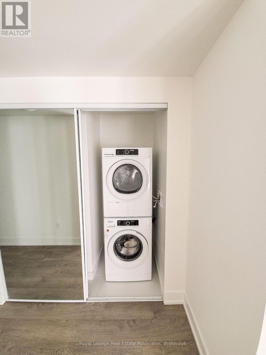 1926 - 9 Mabelle Avenue, Toronto, Ontario  M9A 0E1 - Photo 8 - W12777316