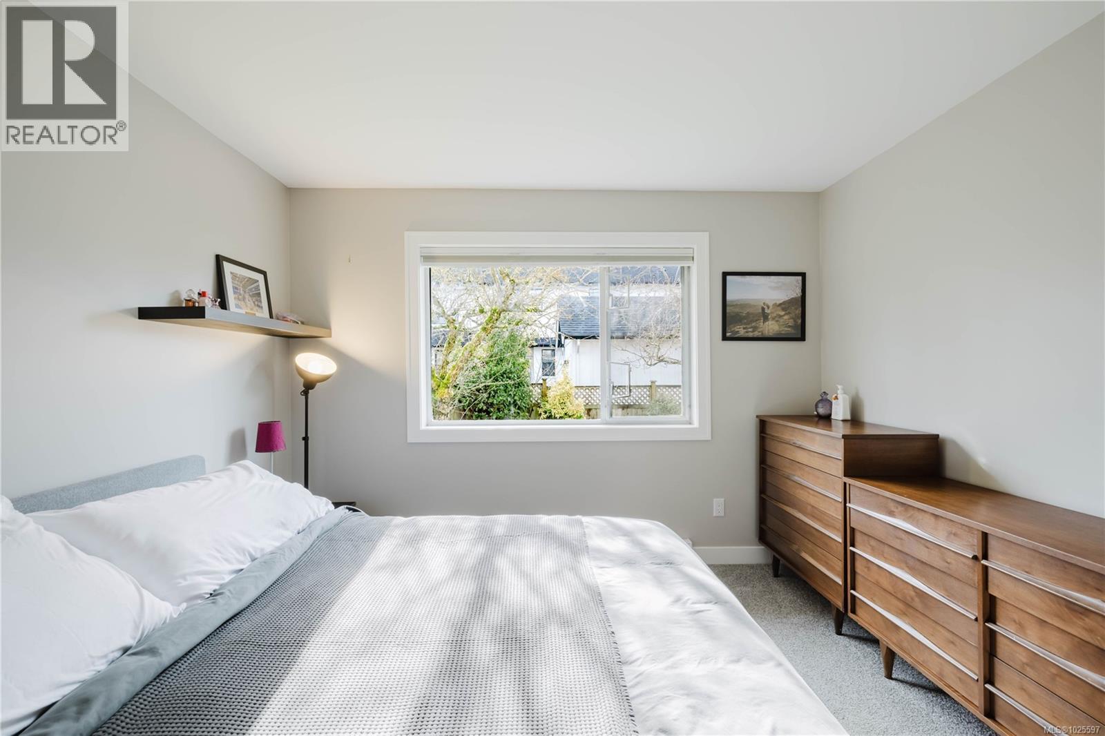 10193 Fifth St, Sidney, British Columbia  V8L 5E4 - Photo 16 - 1025597