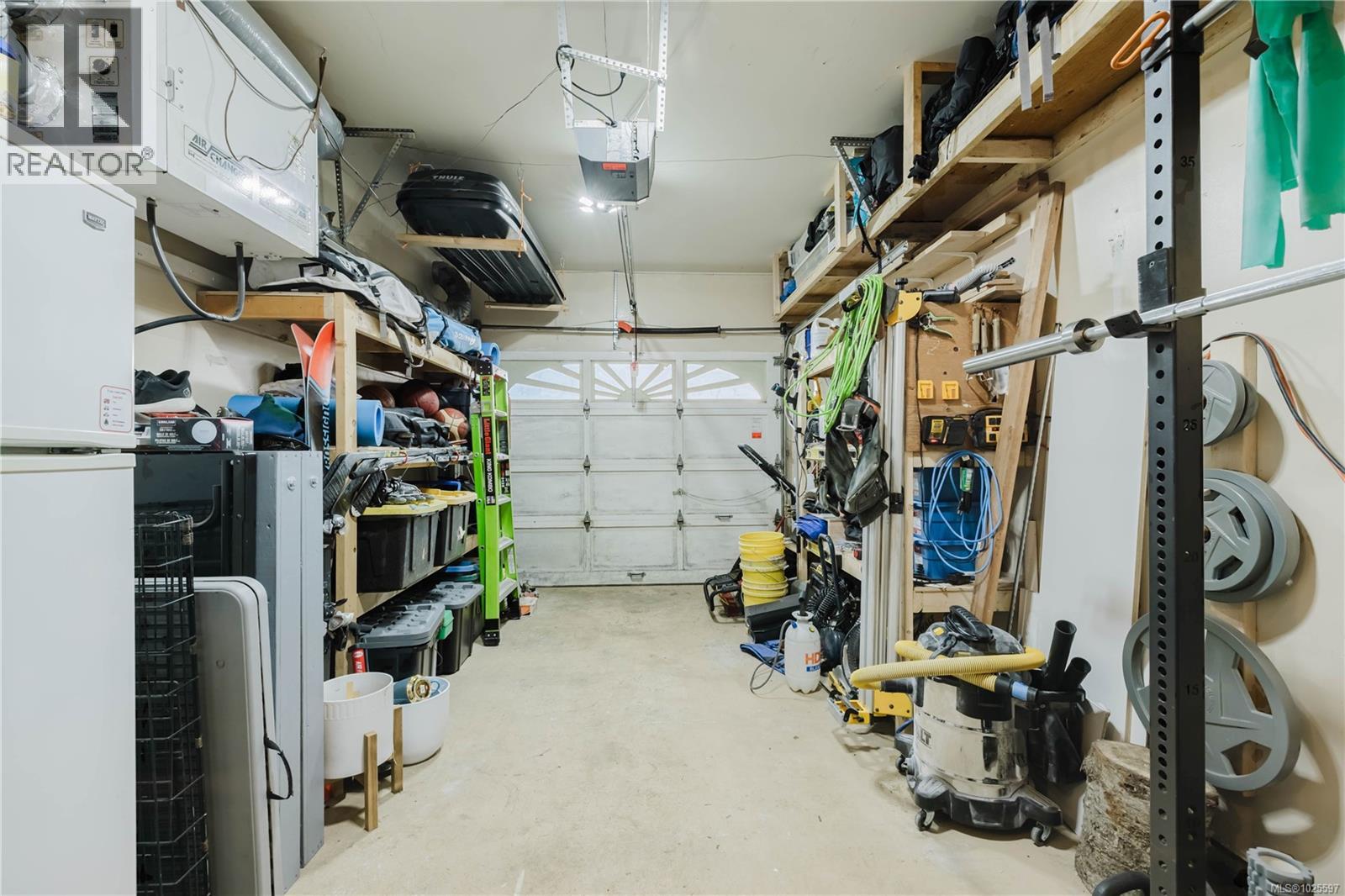 10193 Fifth St, Sidney, British Columbia  V8L 5E4 - Photo 27 - 1025597