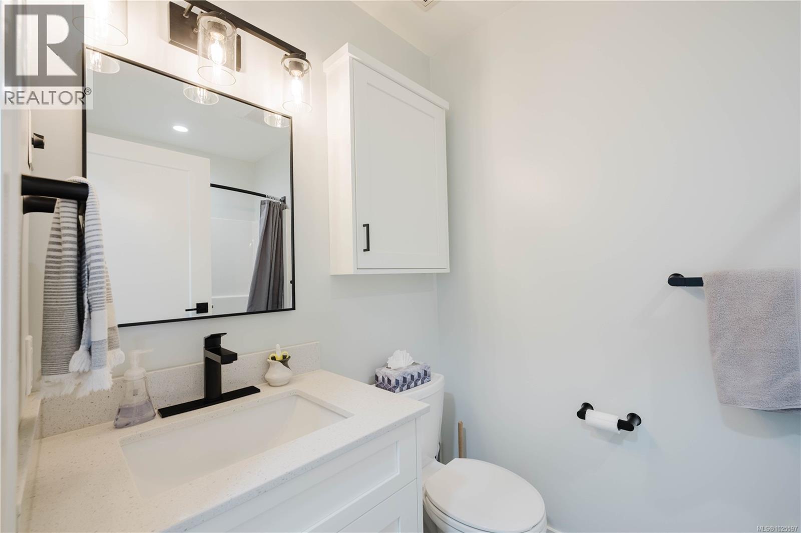 10193 Fifth St, Sidney, British Columbia  V8L 5E4 - Photo 22 - 1025597