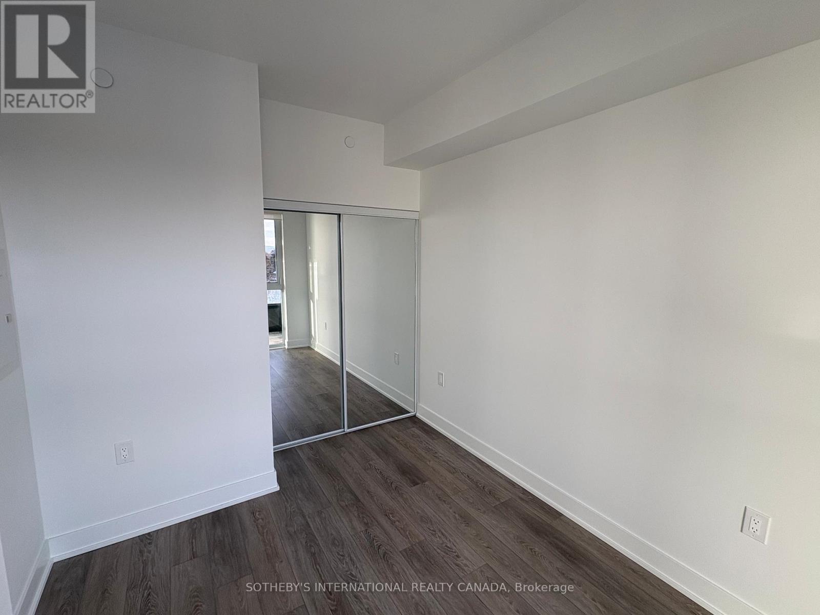 602 - 2088 James Street, Burlington, Ontario  L7R 0H2 - Photo 10 - W12777332