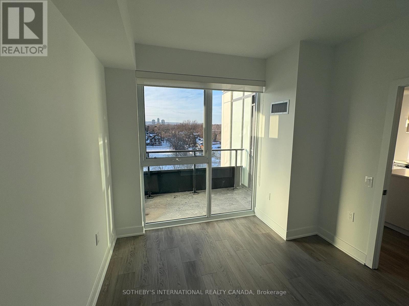 602 - 2088 James Street, Burlington, Ontario  L7R 0H2 - Photo 11 - W12777332