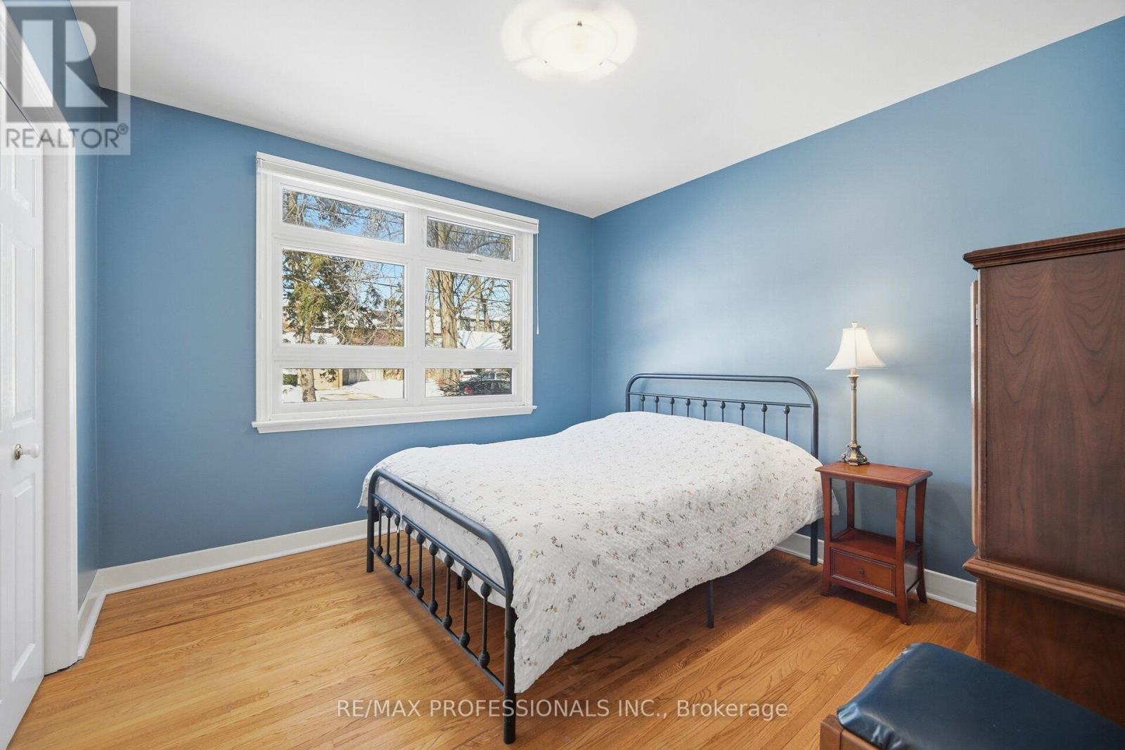 1384 Rometown Drive, Mississauga, Ontario  L5E 2T4 - Photo 22 - W12777352