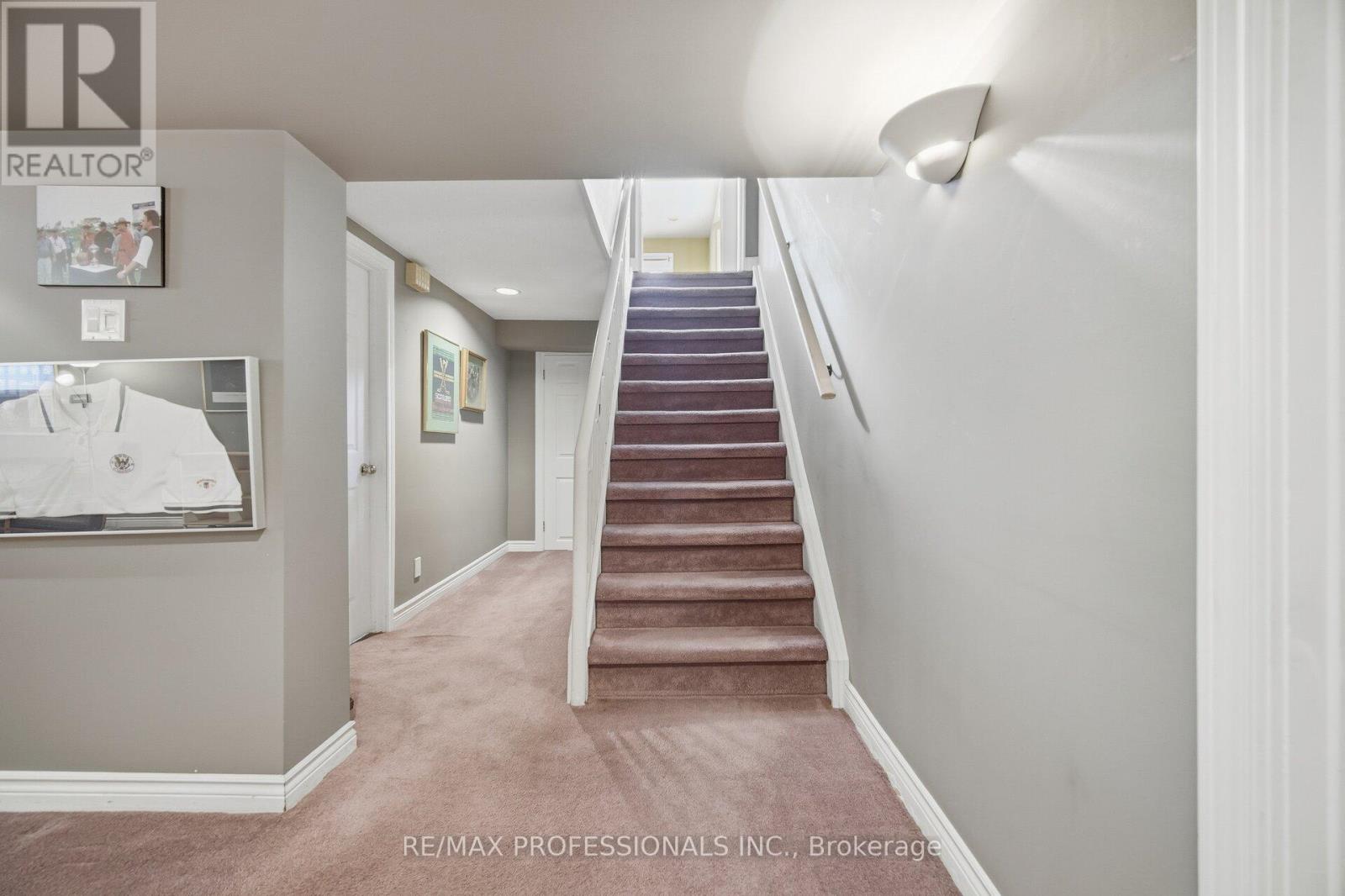 1384 Rometown Drive, Mississauga, Ontario  L5E 2T4 - Photo 24 - W12777352