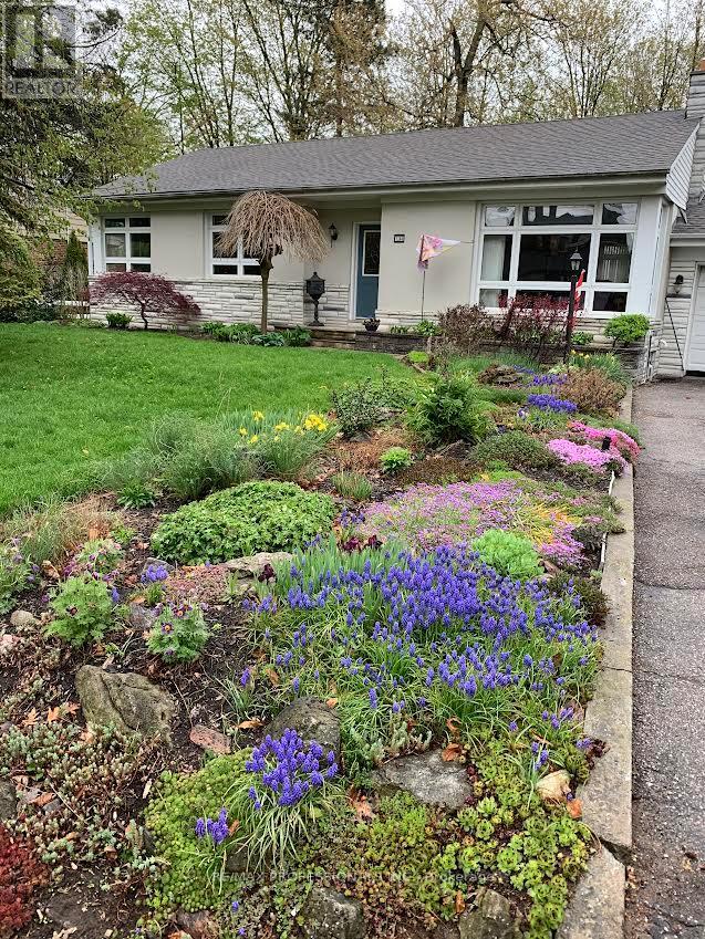 1384 Rometown Drive, Mississauga, Ontario  L5E 2T4 - Photo 44 - W12777352