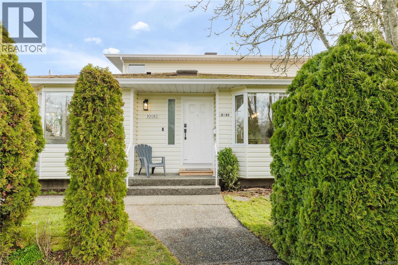 10193 Fifth St, Sidney, British Columbia  V8L 5E4 - Photo 4 - 1025597