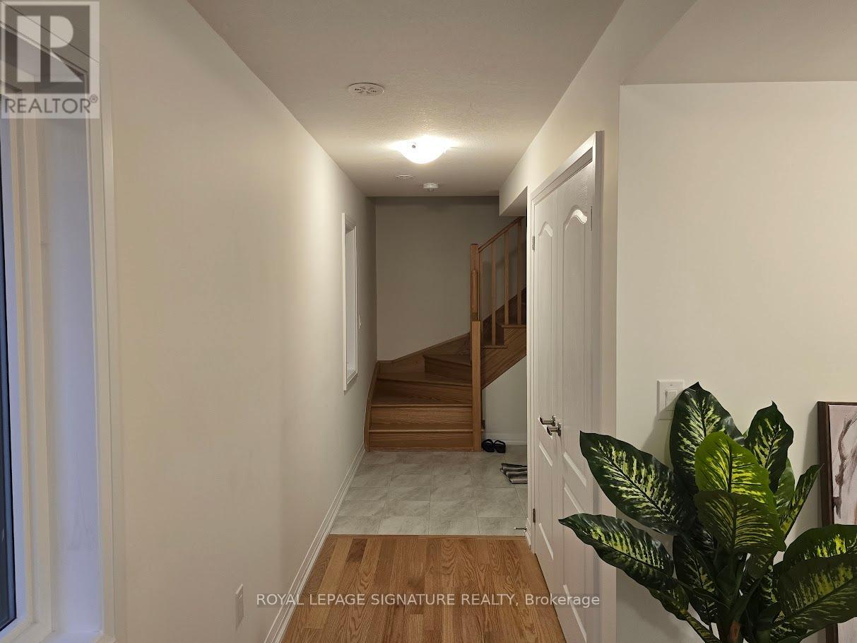 80 Norwich Crescent, Haldimand, Ontario  N3W 0J4 - Photo 3 - X12777314