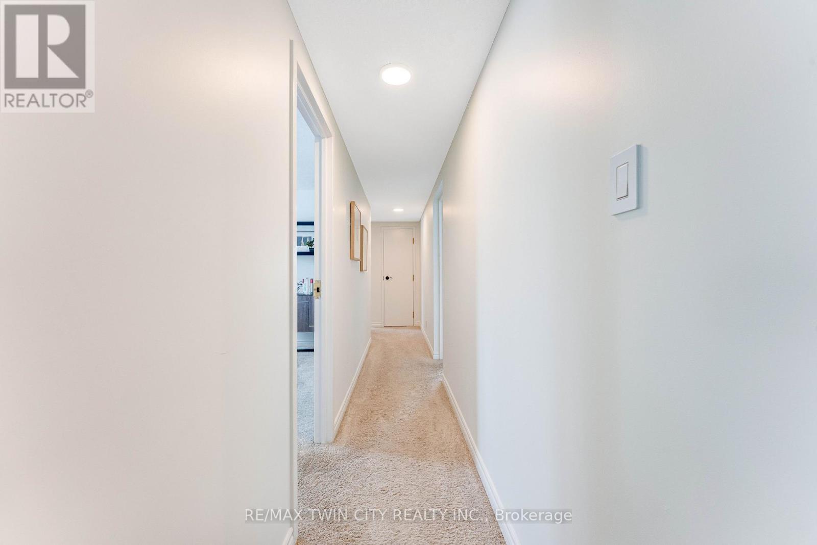 102 - 250 Glenridge Drive, Waterloo, Ontario  N2J 4H8 - Photo 18 - X12777336