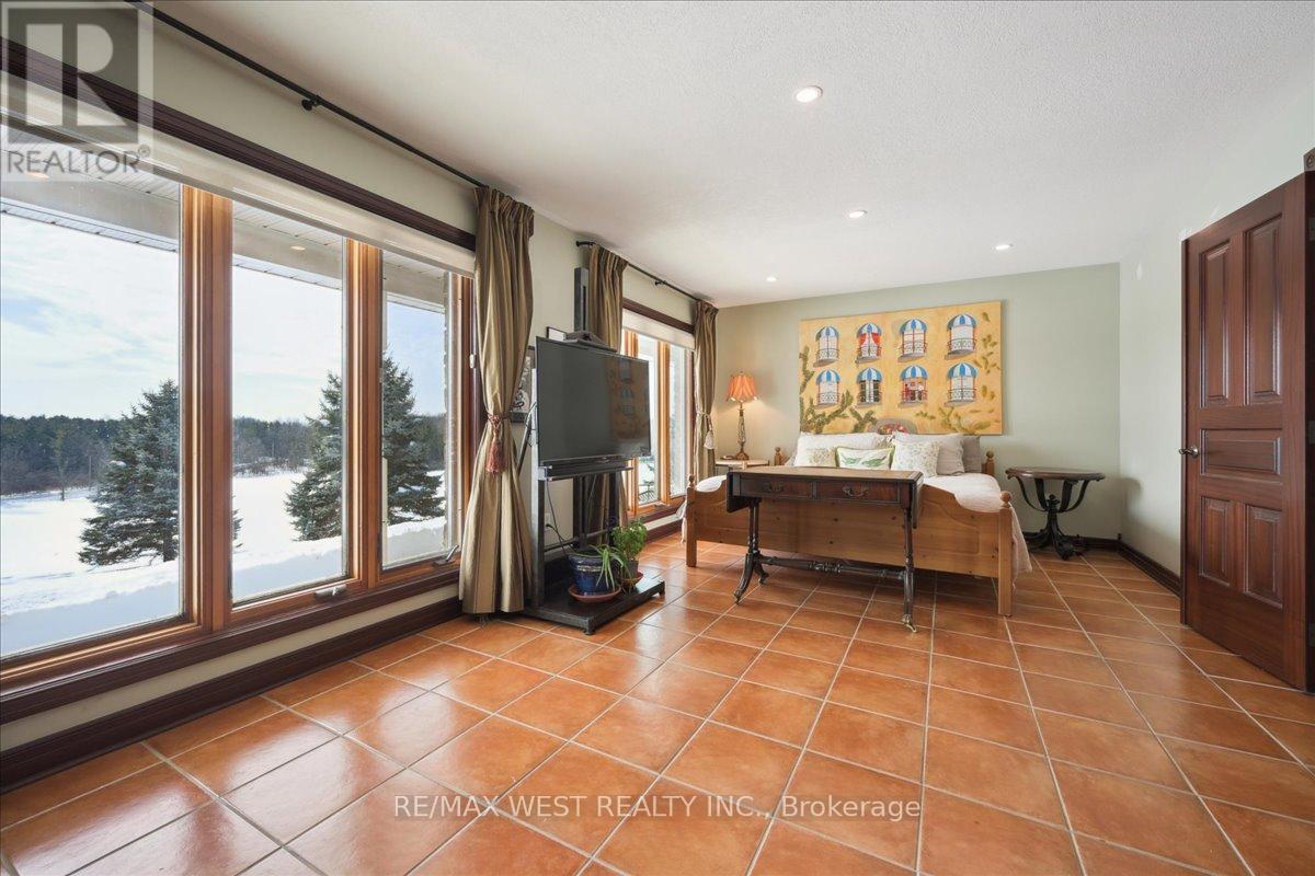 331 Mountsberg Road, Hamilton, Ontario  L0P 1B0 - Photo 11 - X12777390