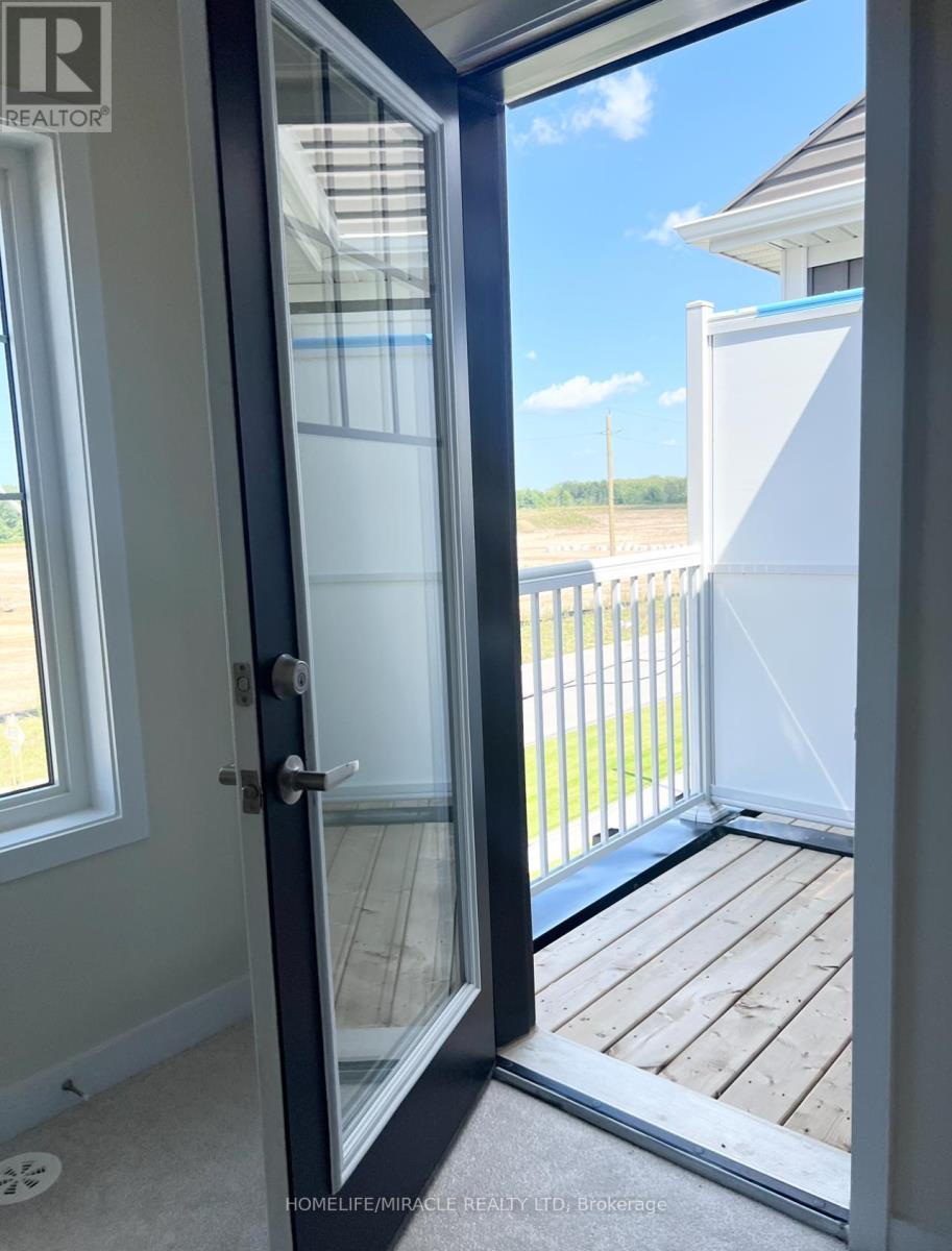 155 Melody Lane, Thorold, Ontario  L3B 5N5 - Photo 3 - X12777426