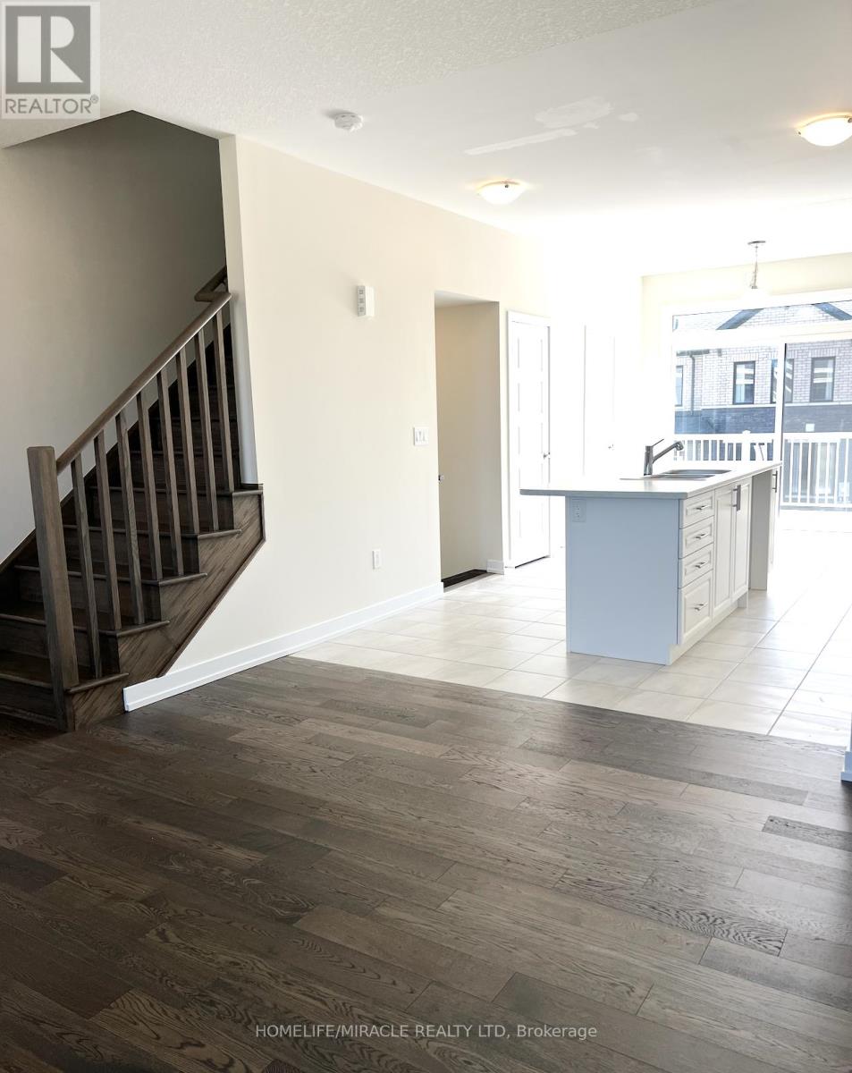 155 Melody Lane, Thorold, Ontario  L3B 5N5 - Photo 4 - X12777426