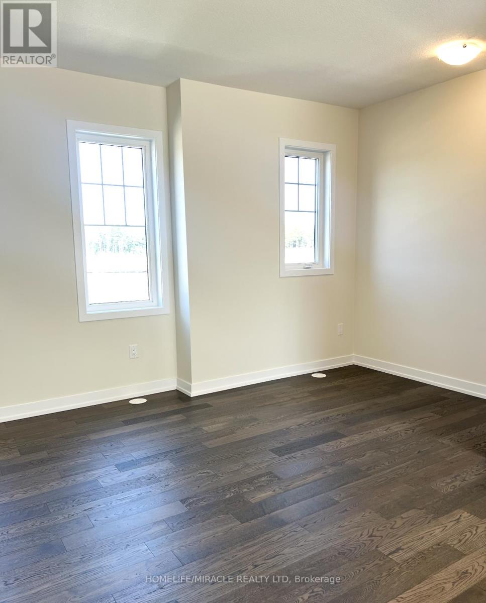 155 Melody Lane, Thorold, Ontario  L3B 5N5 - Photo 7 - X12777426