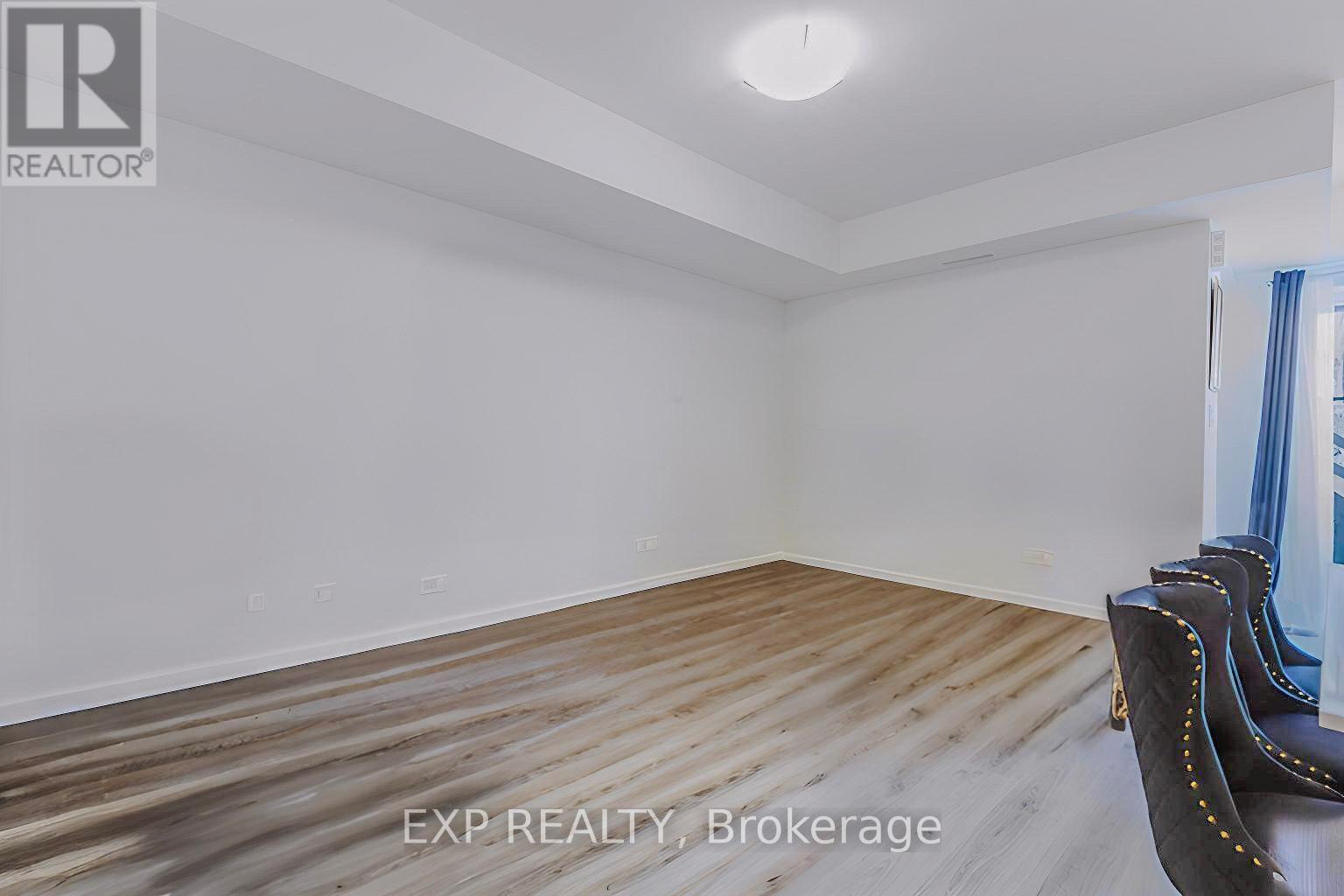 E1 - 20 Palace Street, Kitchener, Ontario  N2E 0J3 - Photo 3 - X12777434