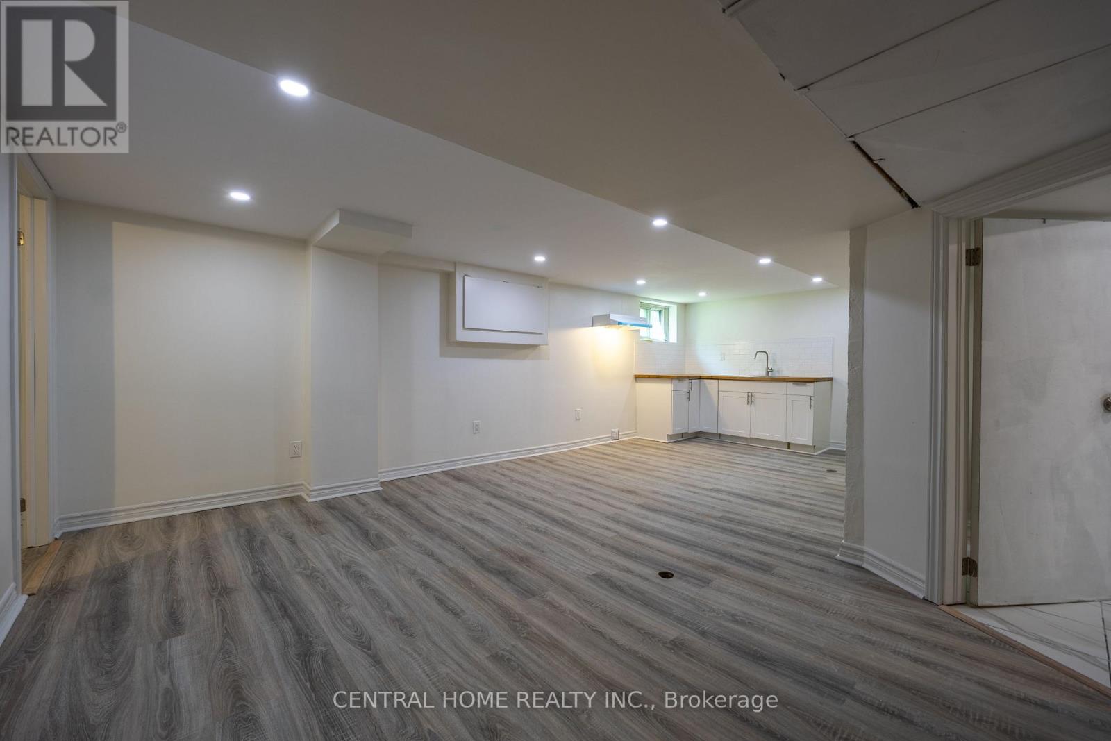 1650 King Street E, Hamilton, Ontario  L8K 1T9 - Photo 17 - X12777444