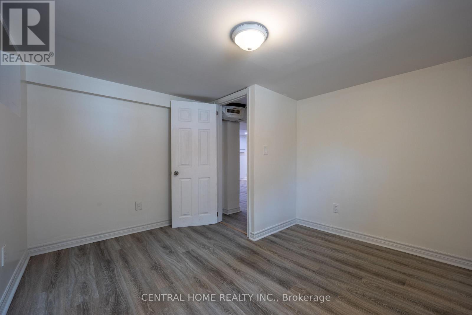 1650 King Street E, Hamilton, Ontario  L8K 1T9 - Photo 19 - X12777444