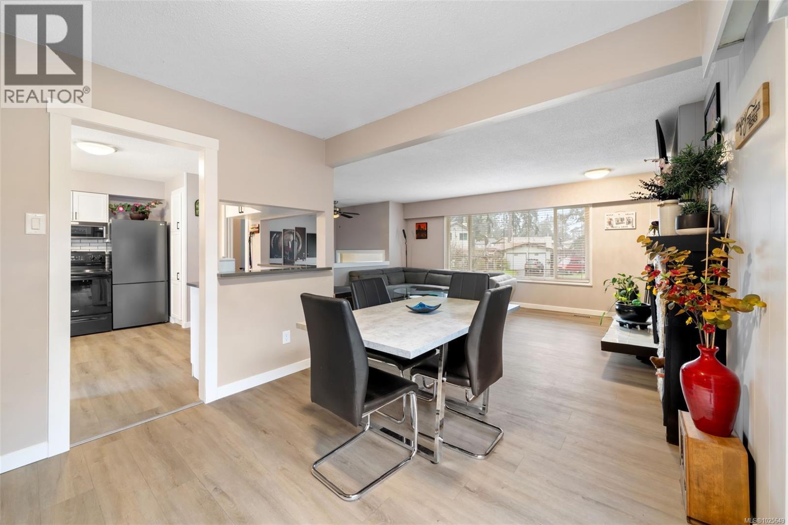 519 Pearkes Rd, Colwood, British Columbia  V9C 2L6 - Photo 15 - 1025649