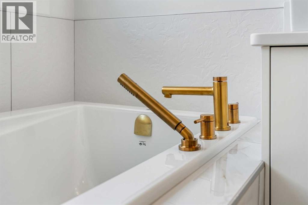 94 Cornerbrook Crescent Ne, Calgary, Alberta  T3N 2K9 - Photo 29 - A2283954