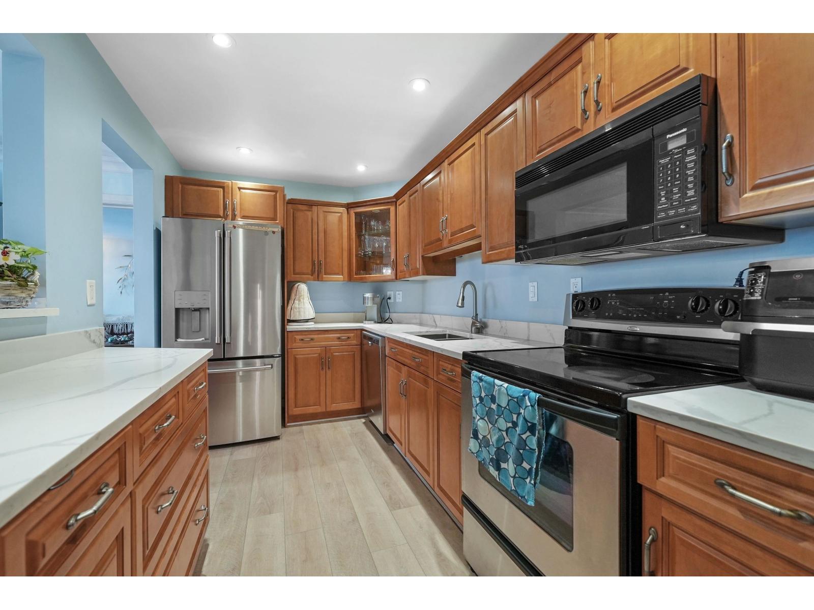 #308 1437 Foster Street, White Rock, British Columbia  V4B 3X6 - Photo 6 - R3088589