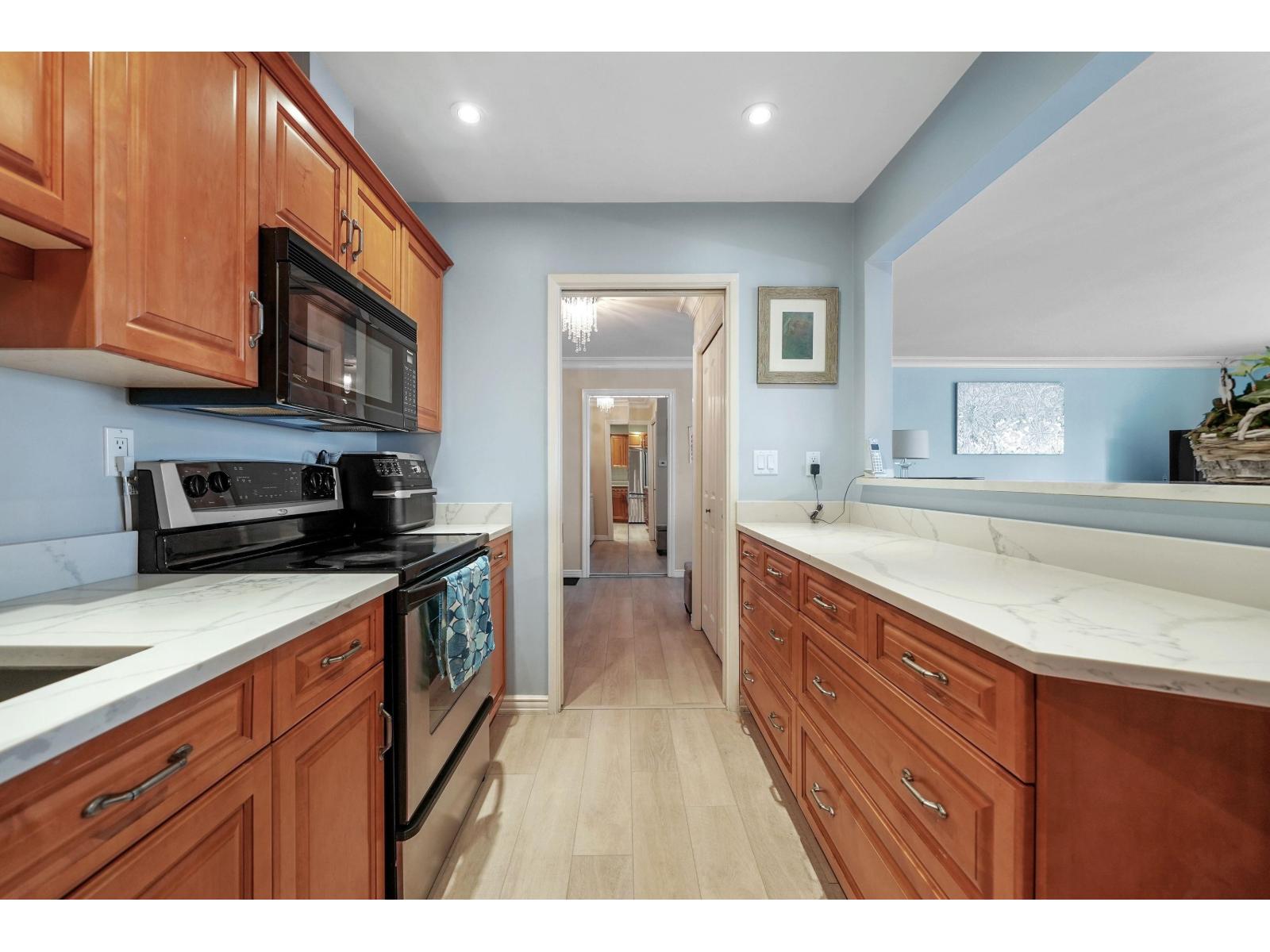 #308 1437 Foster Street, White Rock, British Columbia  V4B 3X6 - Photo 8 - R3088589