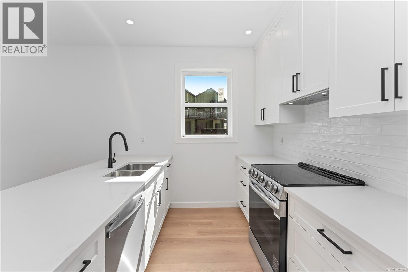 114 Plante Cres, Lake Cowichan, British Columbia  V0R 2G0 - Photo 8 - 1025562