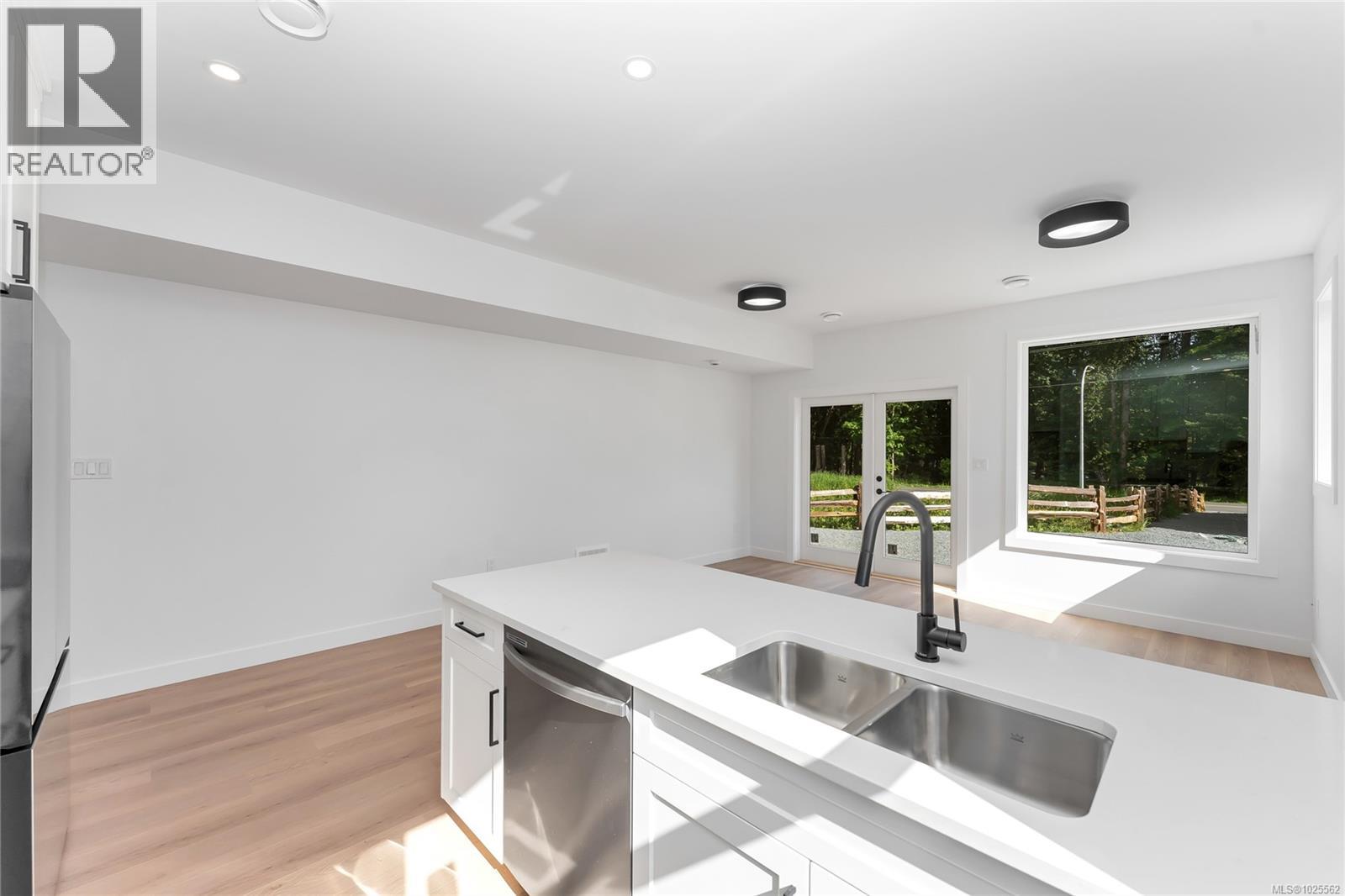 114 Plante Cres, Lake Cowichan, British Columbia  V0R 2G0 - Photo 7 - 1025562