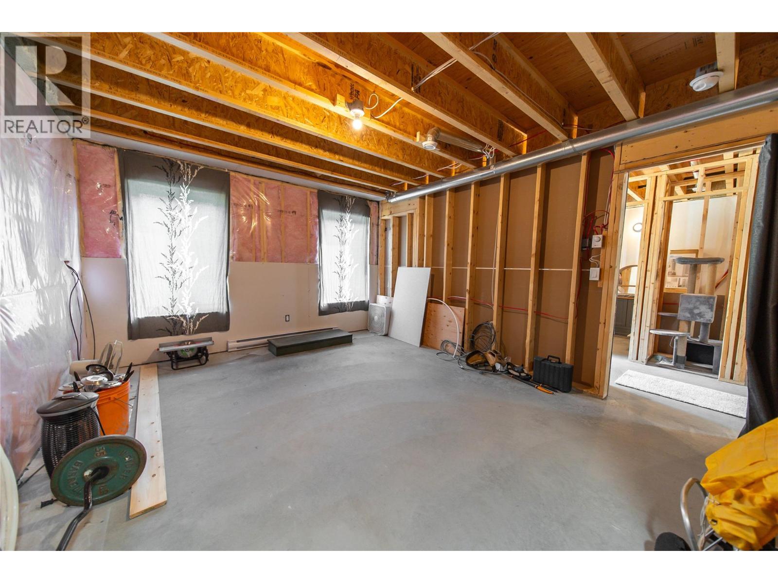 4165 93 Highway, Grasmere, British Columbia  V0B 1R0 - Photo 49 - 10375585