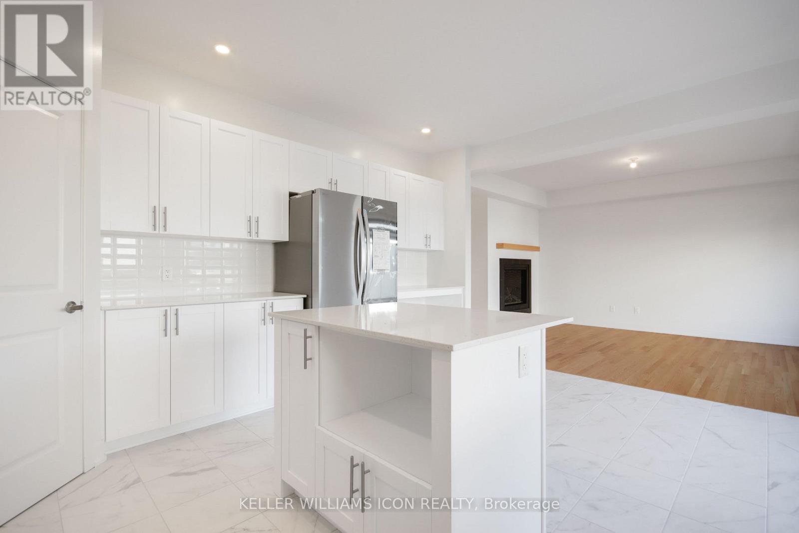 533 Bobolink Ridge, Ottawa, Ontario  K2S 2N6 - Photo 15 - X12777506