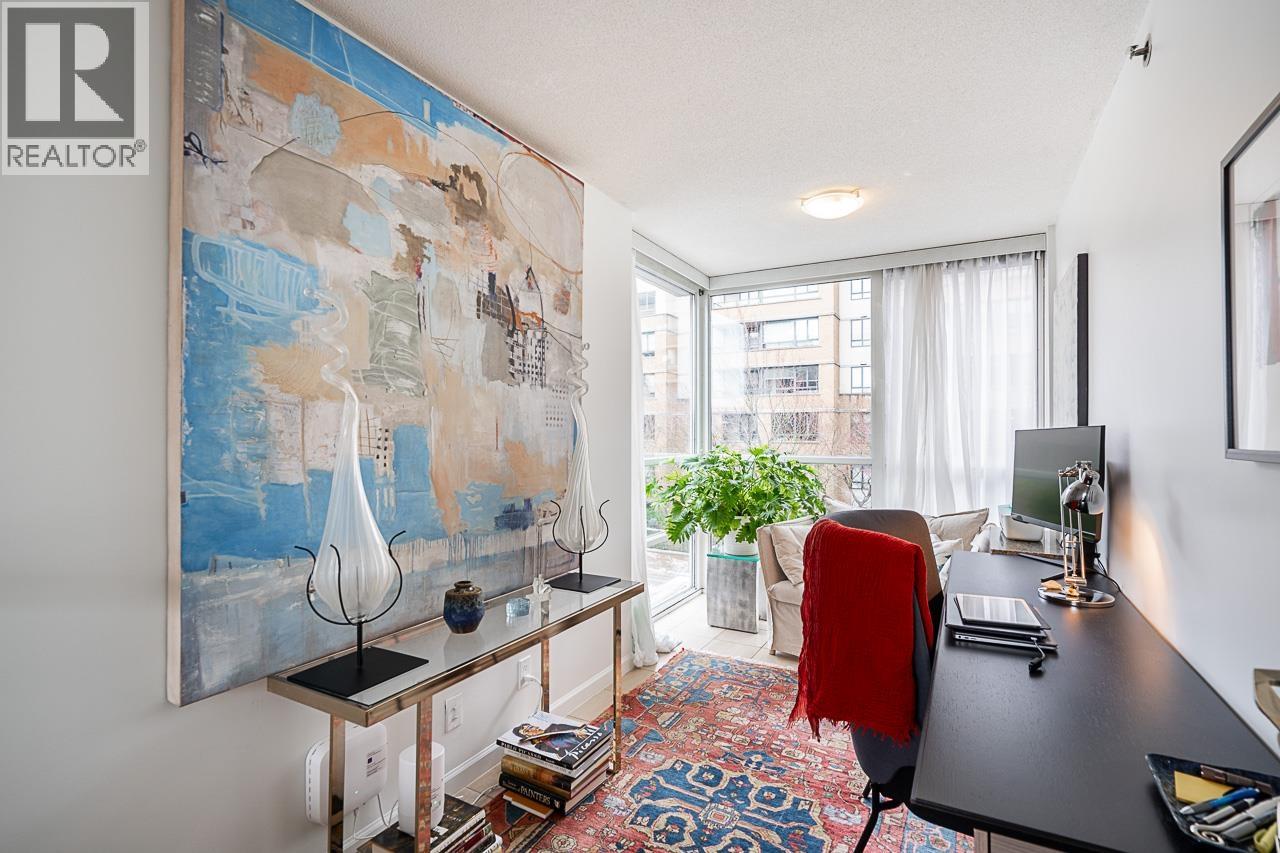 302 1228 Marinaside Crescent, Vancouver, British Columbia  V6Z 2W4 - Photo 8 - R3088646