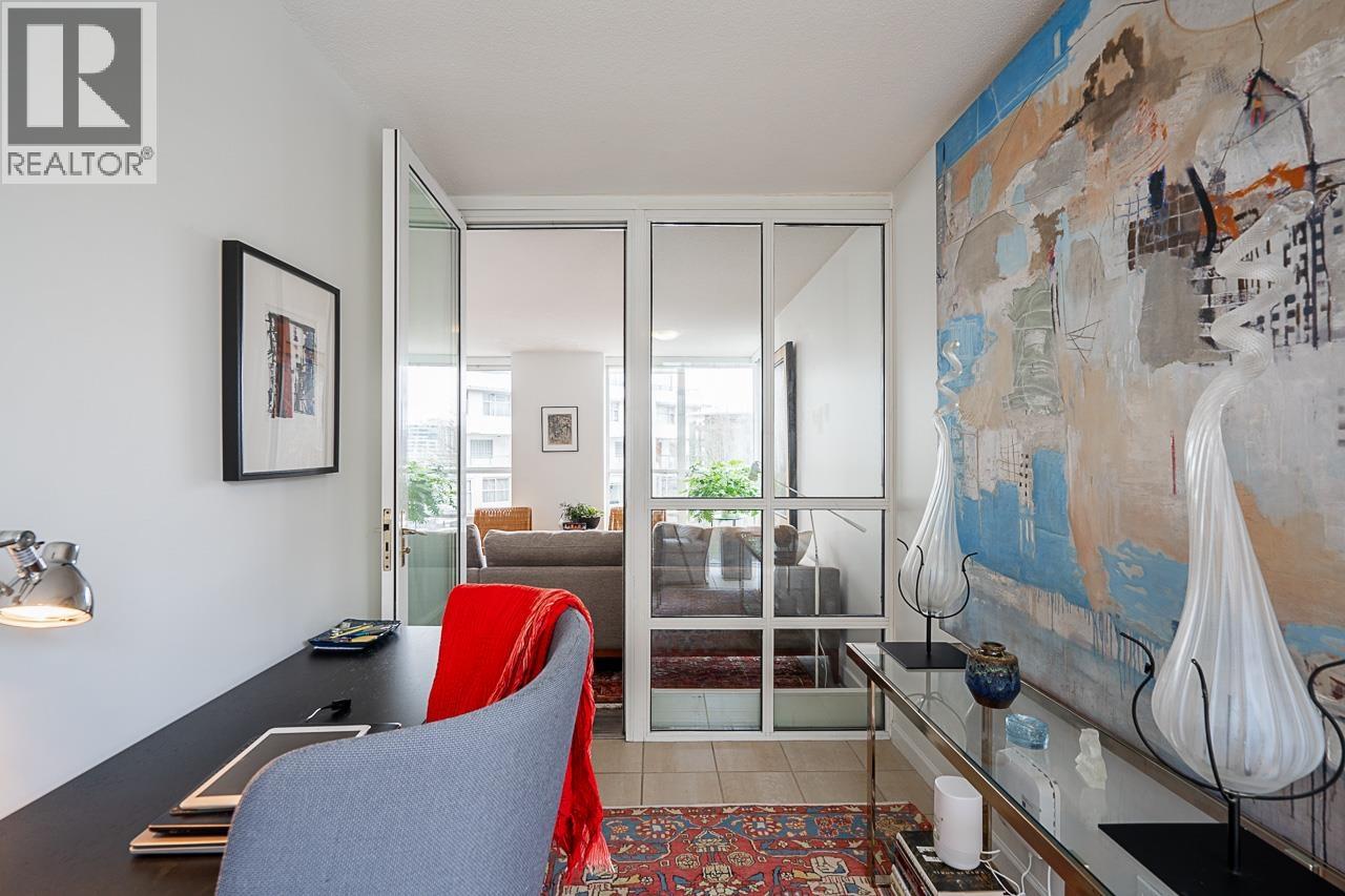 302 1228 Marinaside Crescent, Vancouver, British Columbia  V6Z 2W4 - Photo 9 - R3088646