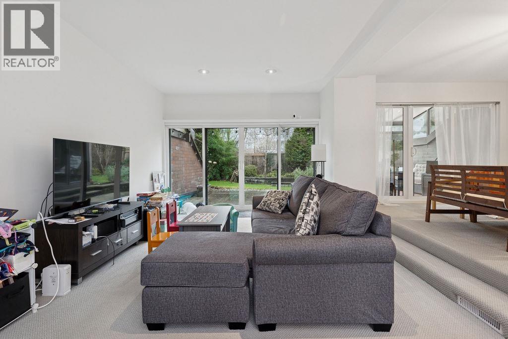 6605 Turnberry Crescent, Vancouver, British Columbia  V5X 4M7 - Photo 2 - R3088662