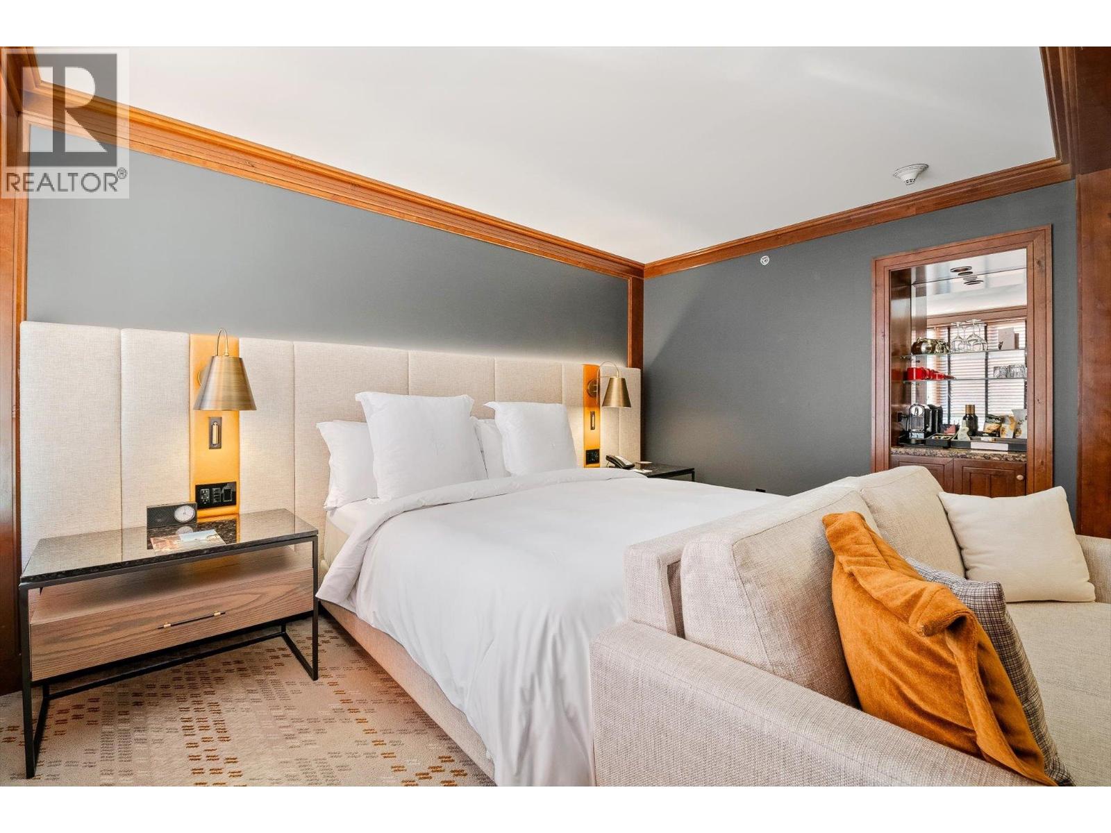 518 4591 Blackcomb Way, Whistler, British Columbia  V8E 0Y4 - Photo 4 - R3088669