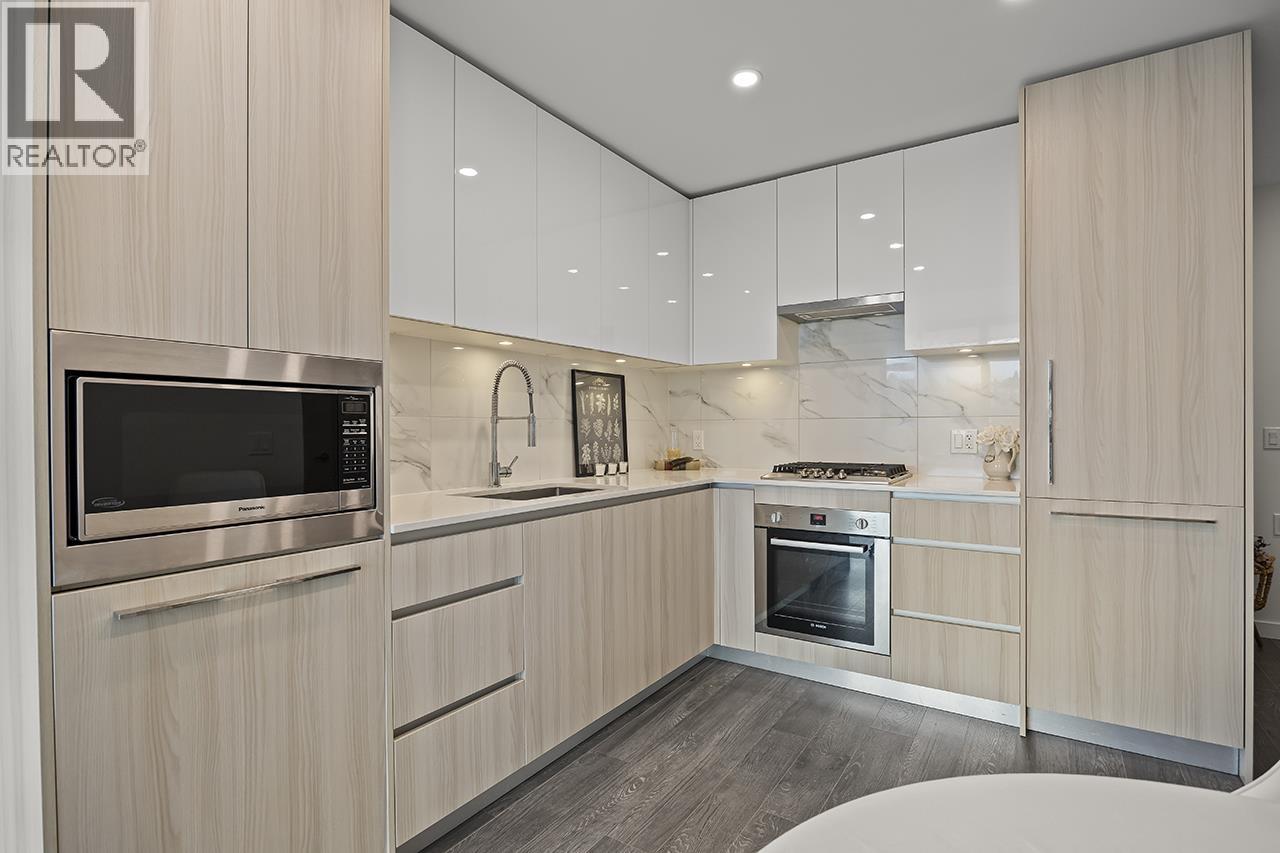 703 5311 Goring Street, Burnaby, British Columbia  V5B 0B5 - Photo 3 - R3088685