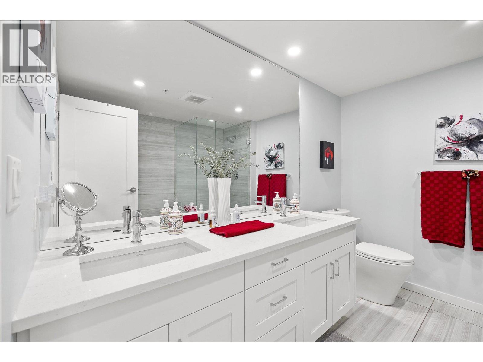 485 Groves Avenue Unit# 902 Lot# 902 Kelowna Photo 32