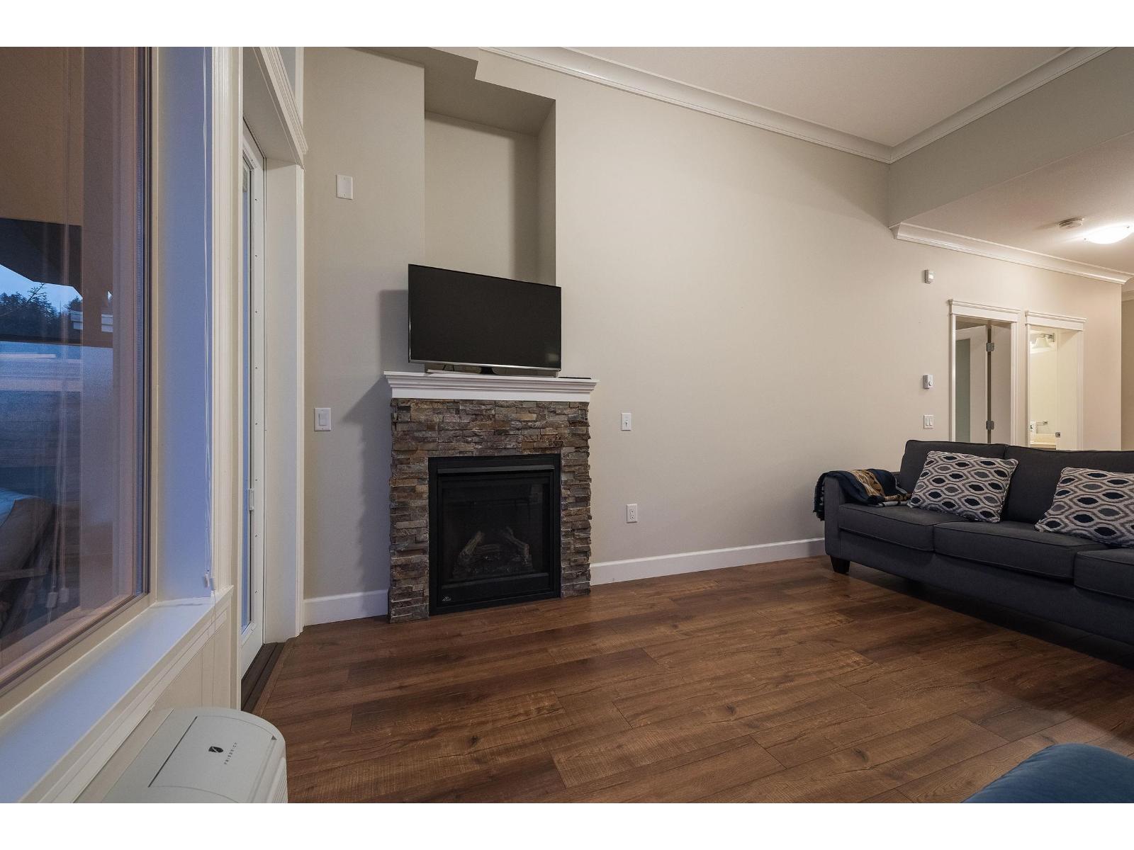 504 45750 Keith Wilson Road, Vedder Crossing, Chilliwack, British Columbia  V2R 0X3 - Photo 5 - R3088661