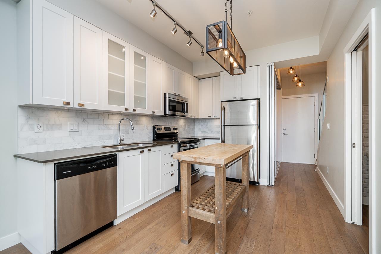 510 3090 Gladwin Road, Abbotsford, British Columbia  V2T 0G2 - Photo 3 - R3087923