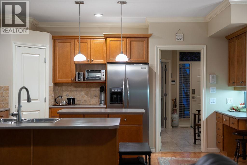 Listing Picture 9 of 36 : 12300 BUCHANAN STREET, Richmond / 烈治文 - 魯藝地產 Yvonne Lu Group - MLS Medallion Club Member