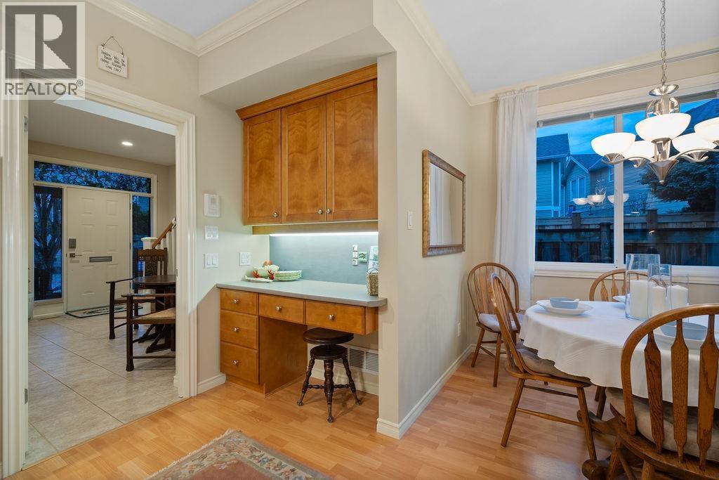 Listing Picture 14 of 36 : 12300 BUCHANAN STREET, Richmond / 烈治文 - 魯藝地產 Yvonne Lu Group - MLS Medallion Club Member