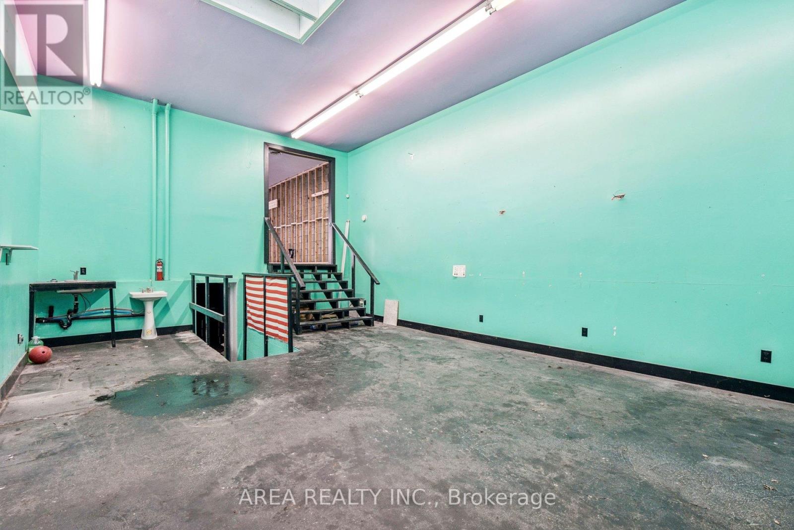 839-841 Gerrard Street E, Toronto, Ontario  M4M 1Y8 - Photo 16 - E12777484