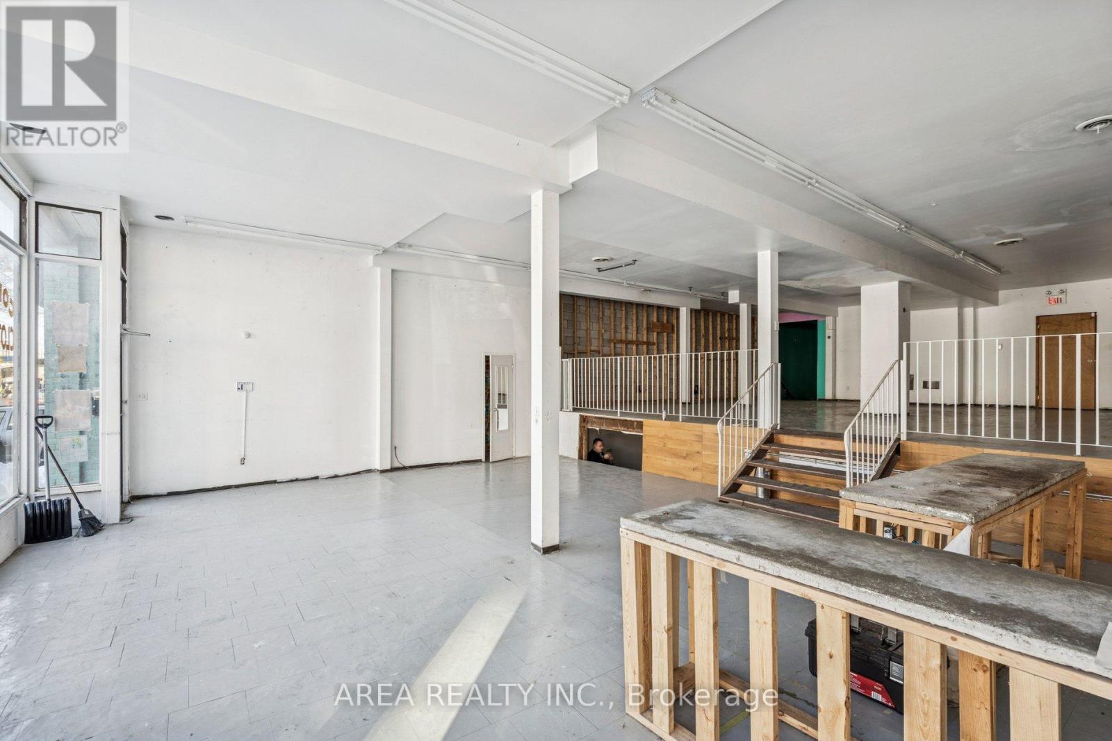 839-841 Gerrard Street E, Toronto, Ontario  M4M 1Y8 - Photo 3 - E12777484