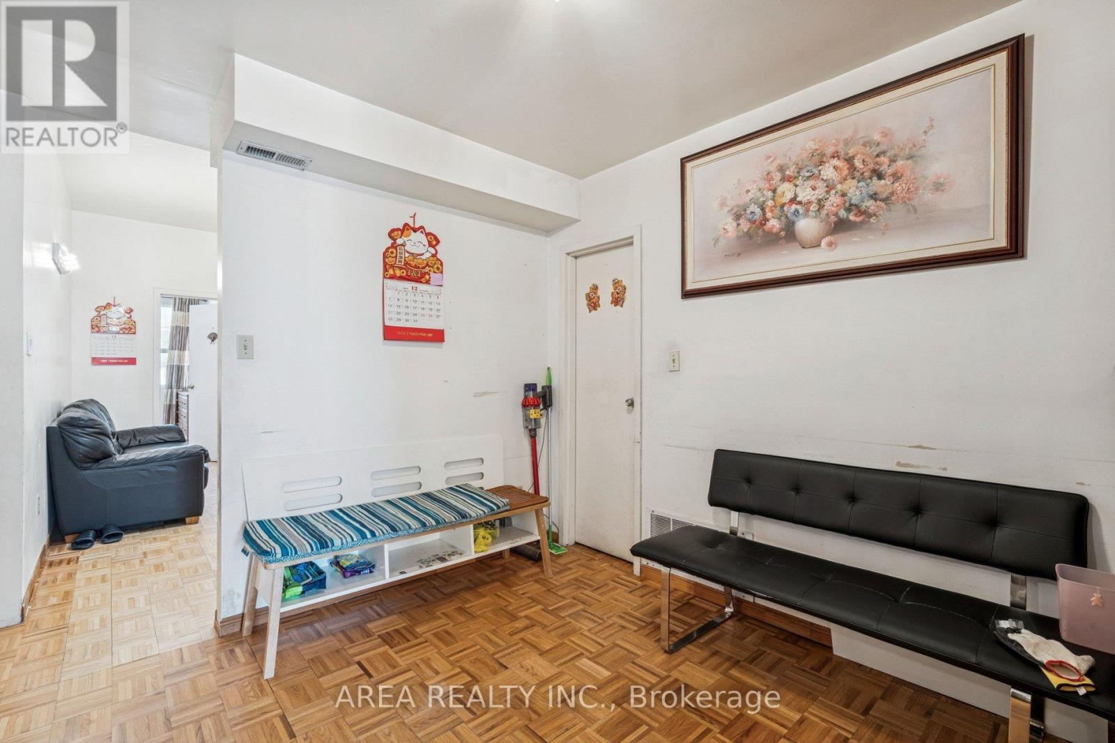 839-841 Gerrard Street E, Toronto, Ontario  M4M 1Y8 - Photo 33 - E12777484