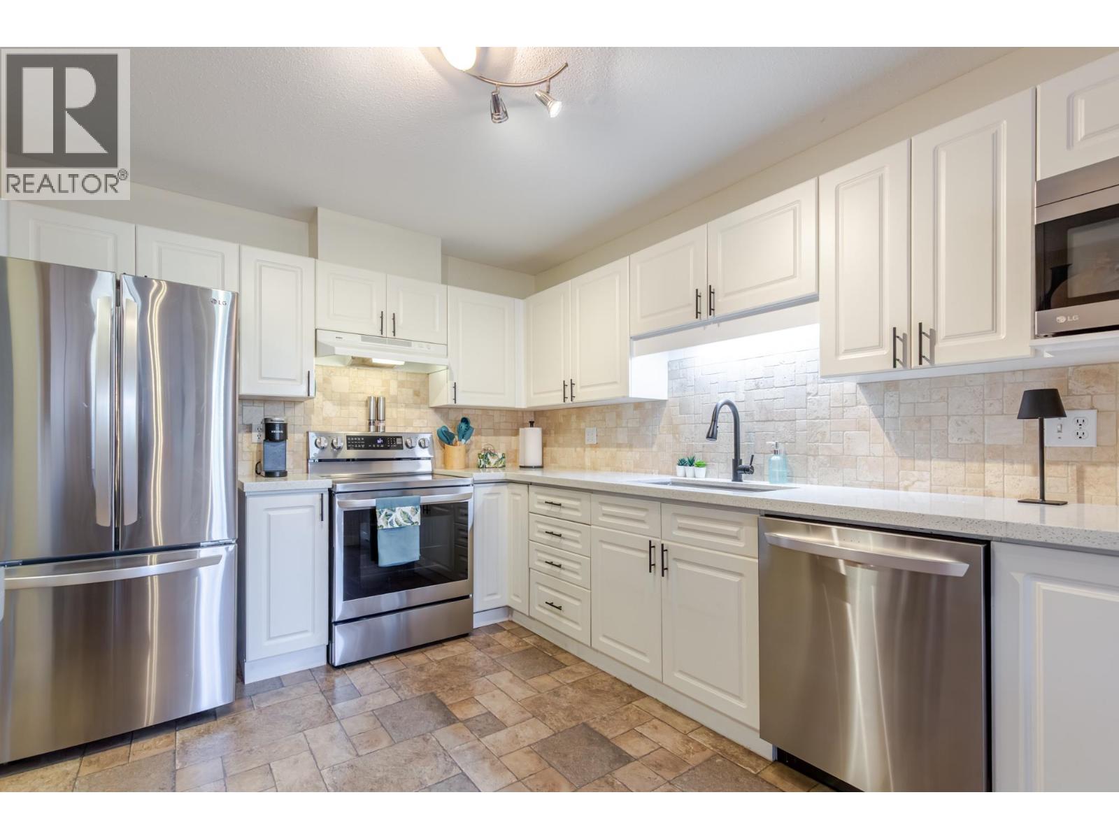 211 19142 122 Avenue, Pitt Meadows, British Columbia  V3Y 2P9 - Photo 8 - R3087876